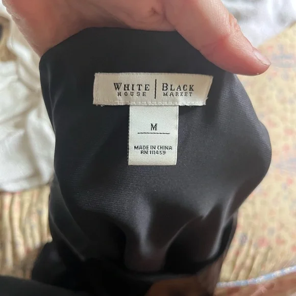 White House Black Market silky top - Picture 3 of 4